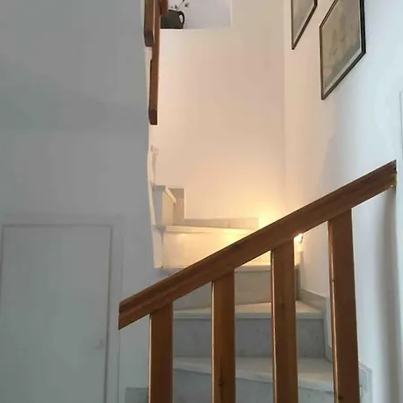 Traditional Two Story House In Galanado Naxos Prázdninový dům